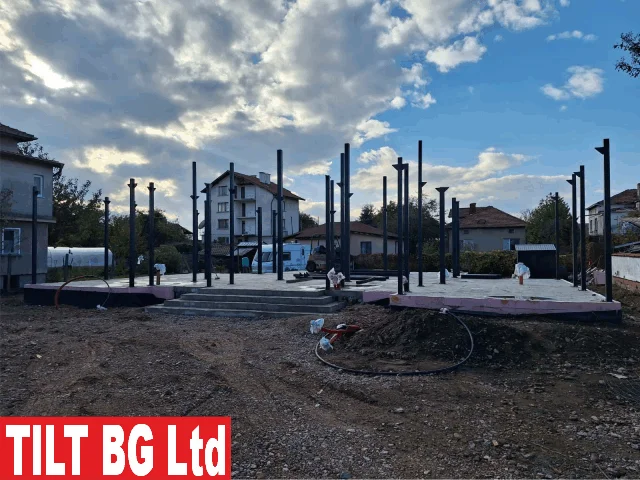 Метална къща Кривина — монтаж на стоманената конструкция