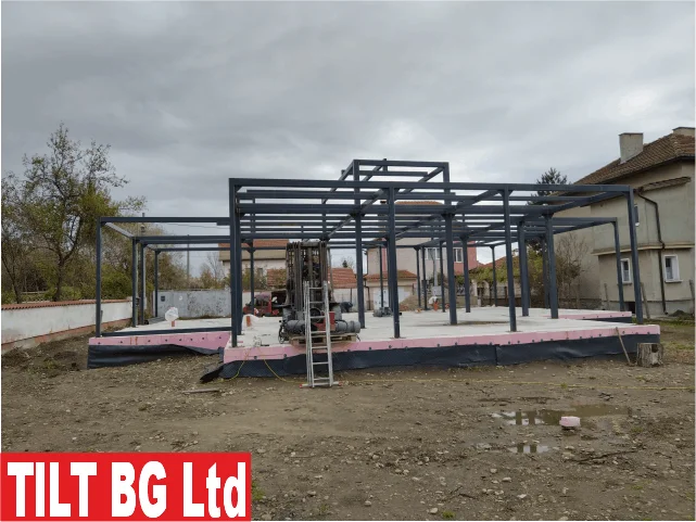 Метална къща Кривина — детайл от възлите на конструкцията