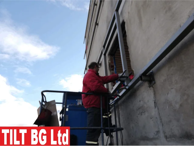Реконструкция хале Патлиджански - Обновяване — детайли на конструкцията. Метални конструкции и термопанели — Тилт БГ ООД, над 20 год. опит.